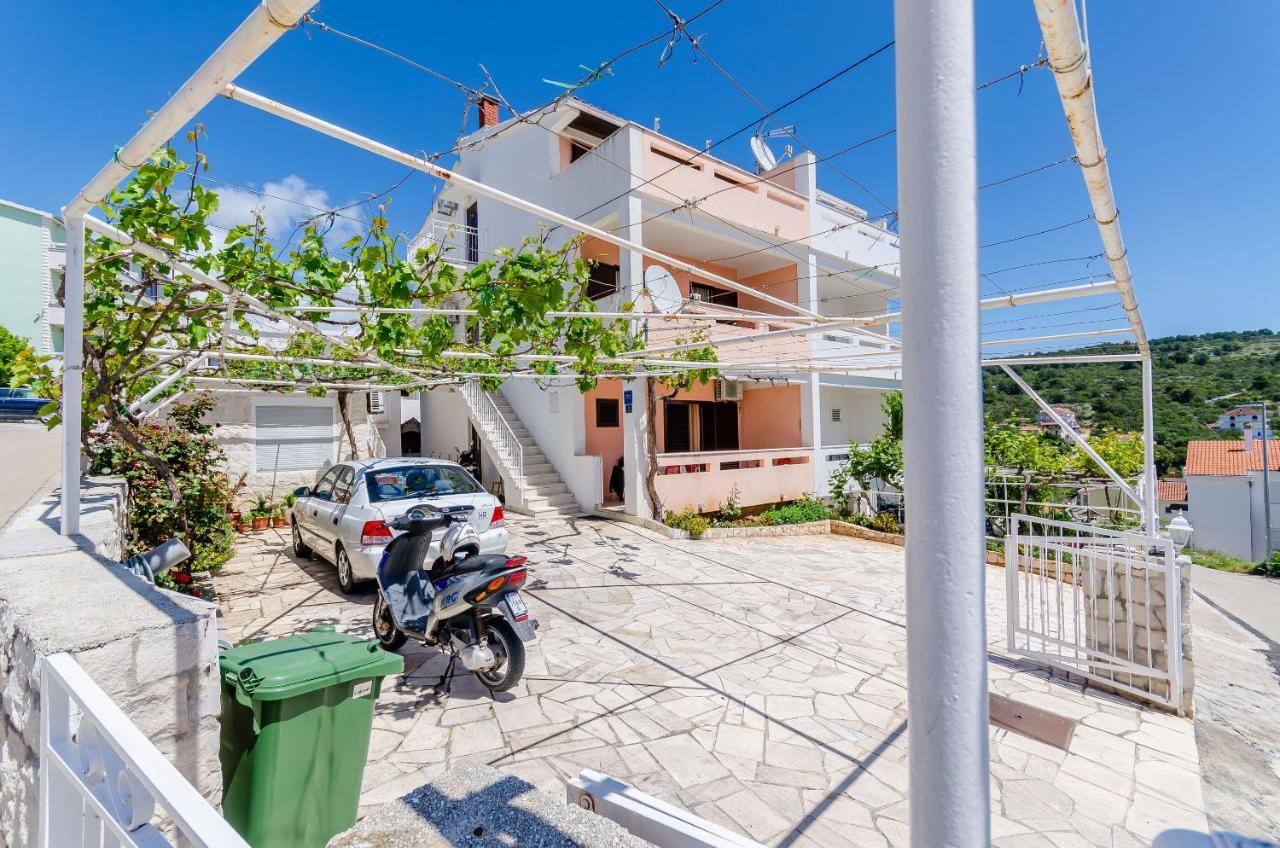 Apartments Kursan Trogir Exterior photo