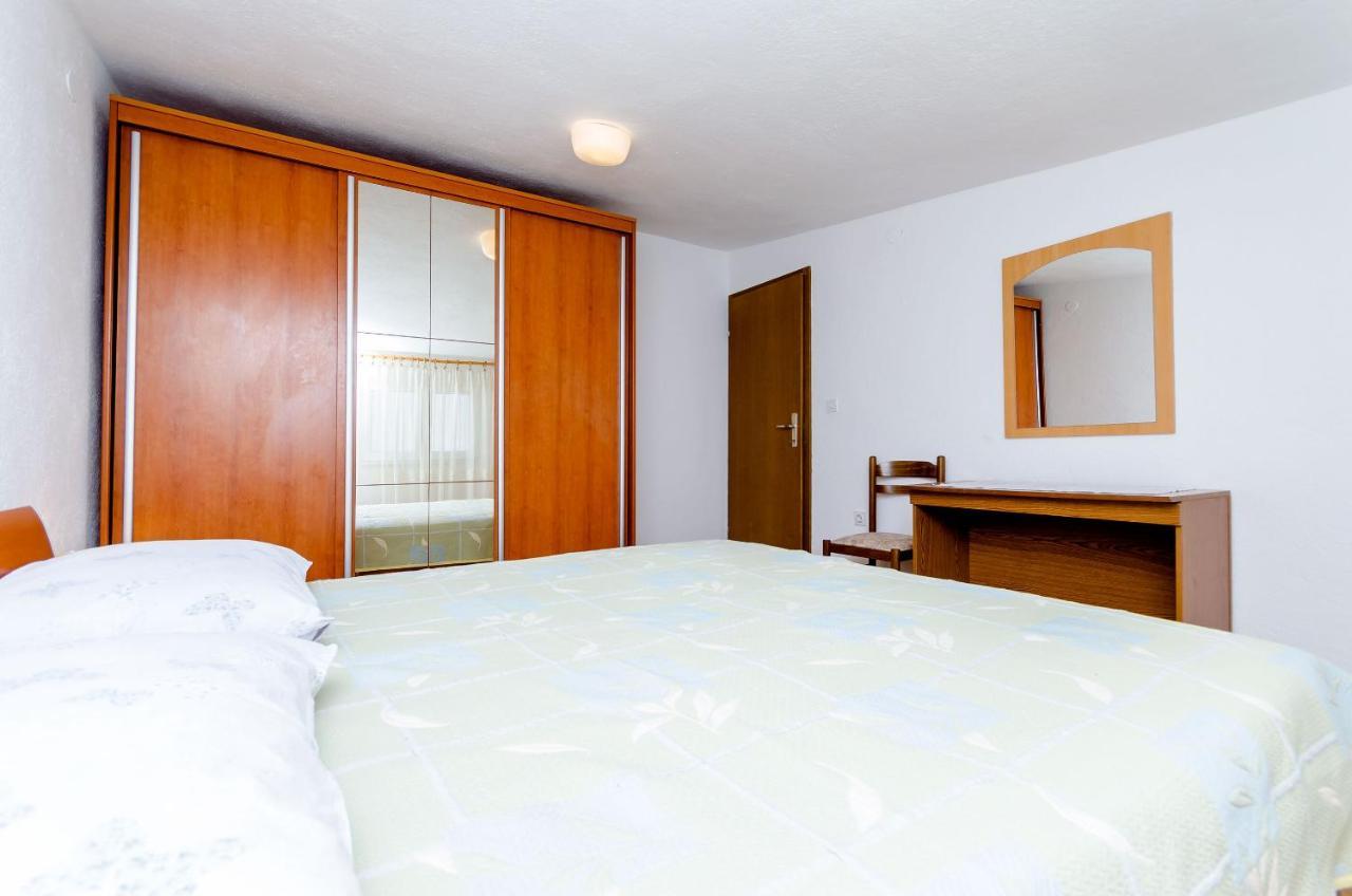Apartments Kursan Trogir Exterior photo