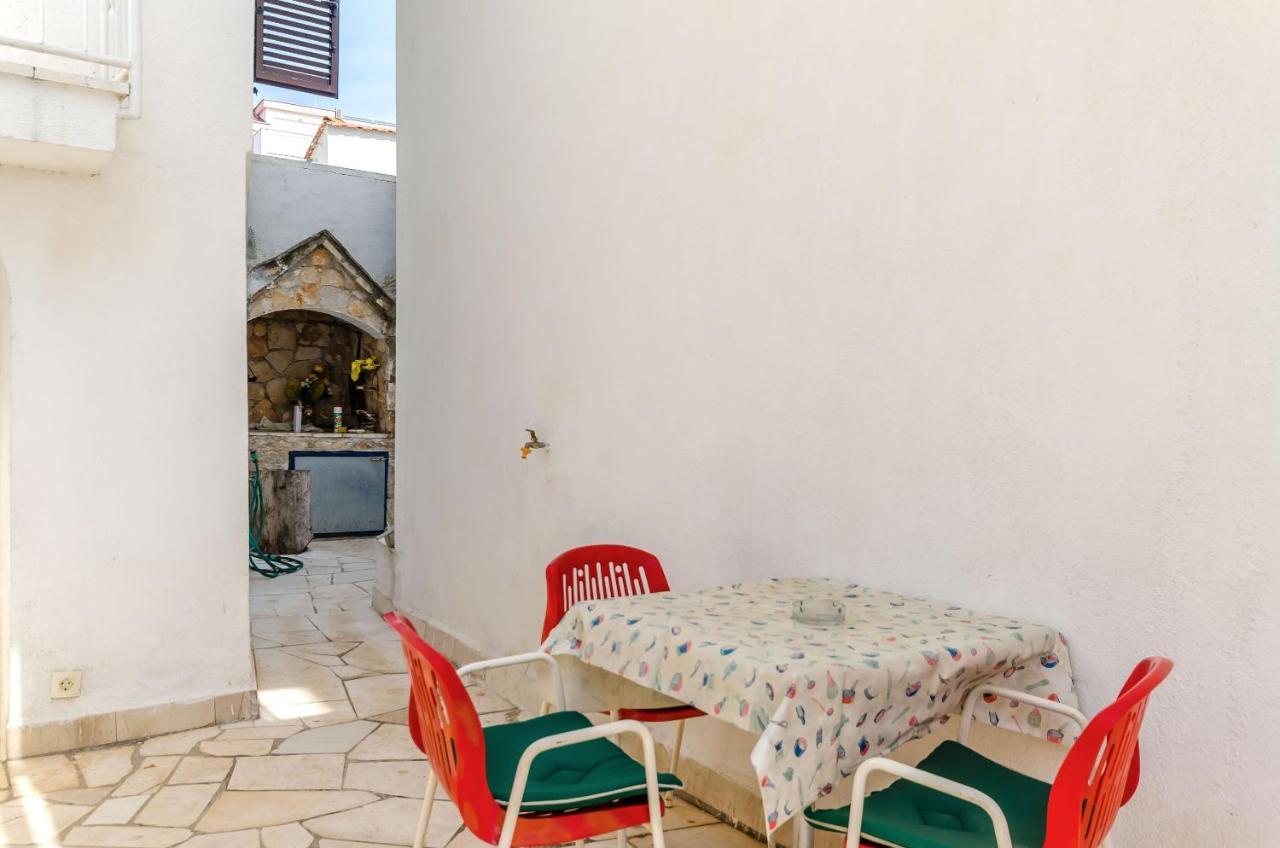 Apartments Kursan Trogir Exterior photo